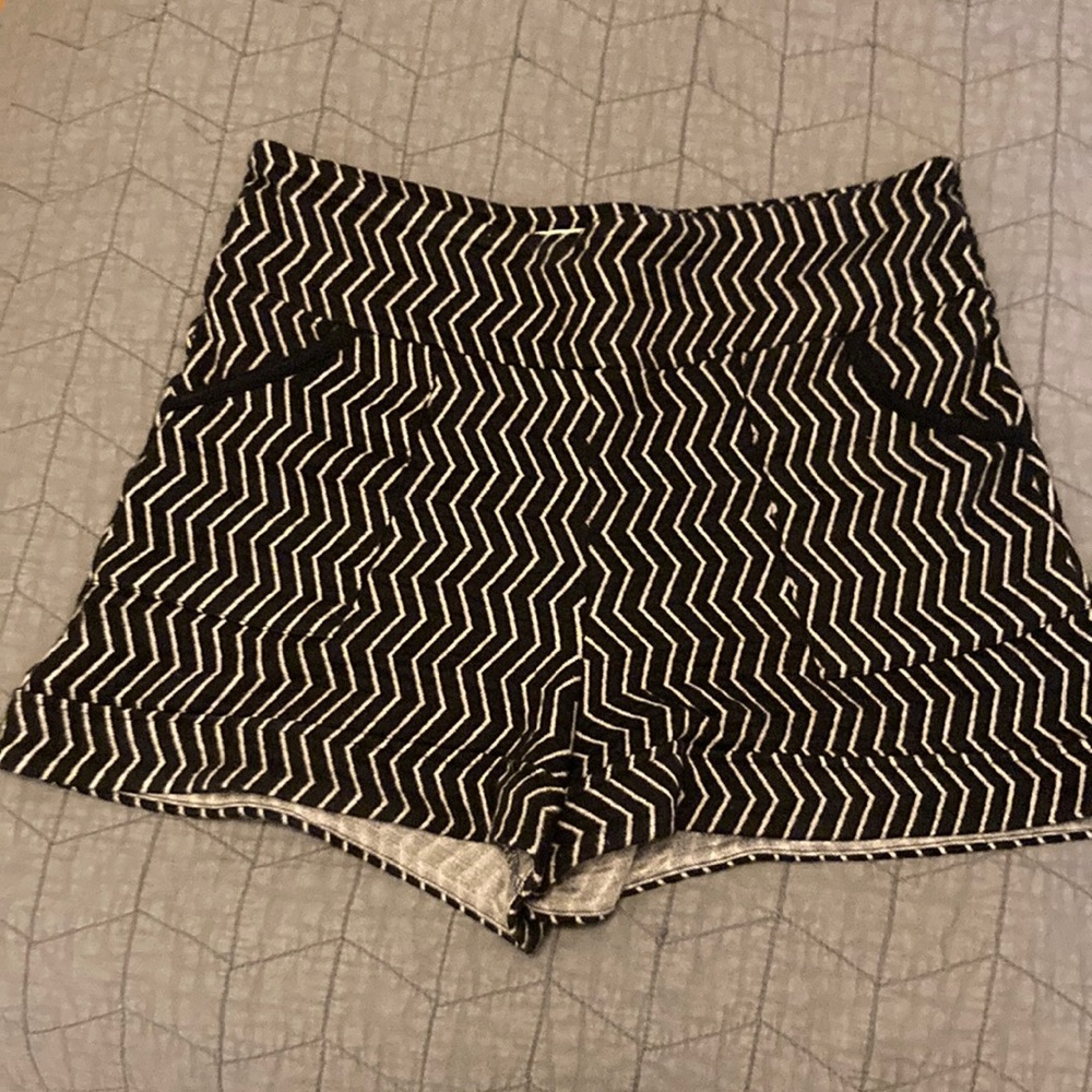 High Waisted “Squasht” Stretchy Shorts Medium